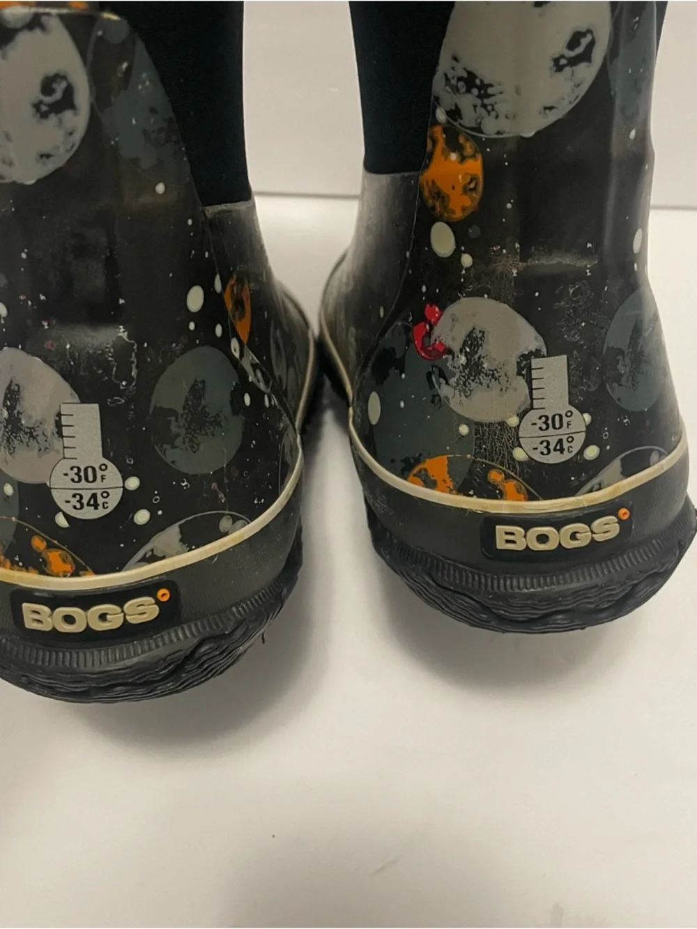 Bogs Youth 5 Waterproof Winter Snow Boots Classic High Insulated Moon Design